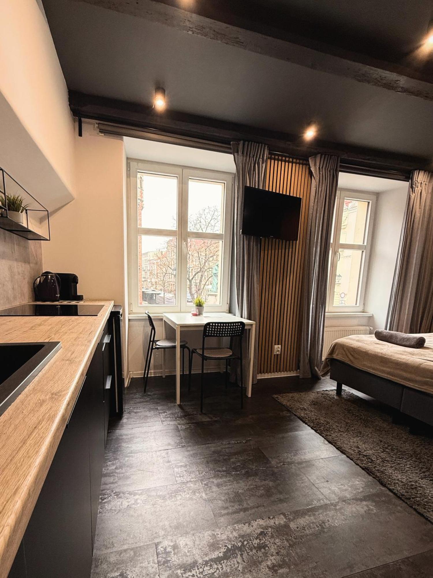 Apartament Z Widokiem Na Pomnik Kopernika - Rynek Staromiejski Торунь Екстер'єр фото